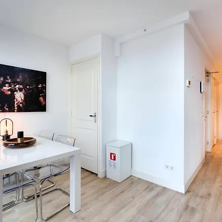 Lejlighed Luxurious Canalview Apt No.3 City Centre
